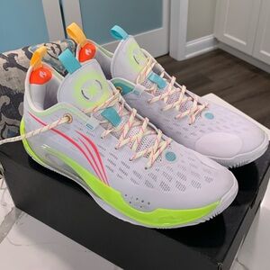 Gently Used Way of Wade 808 2. Size 11